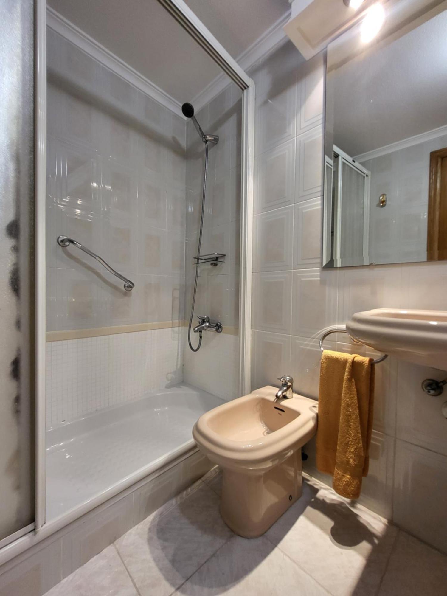 Amistosa, Habitacion Con Balcon, Alicante, Playa, Centro, Rambla, Mercado Apartman Kültér fotó