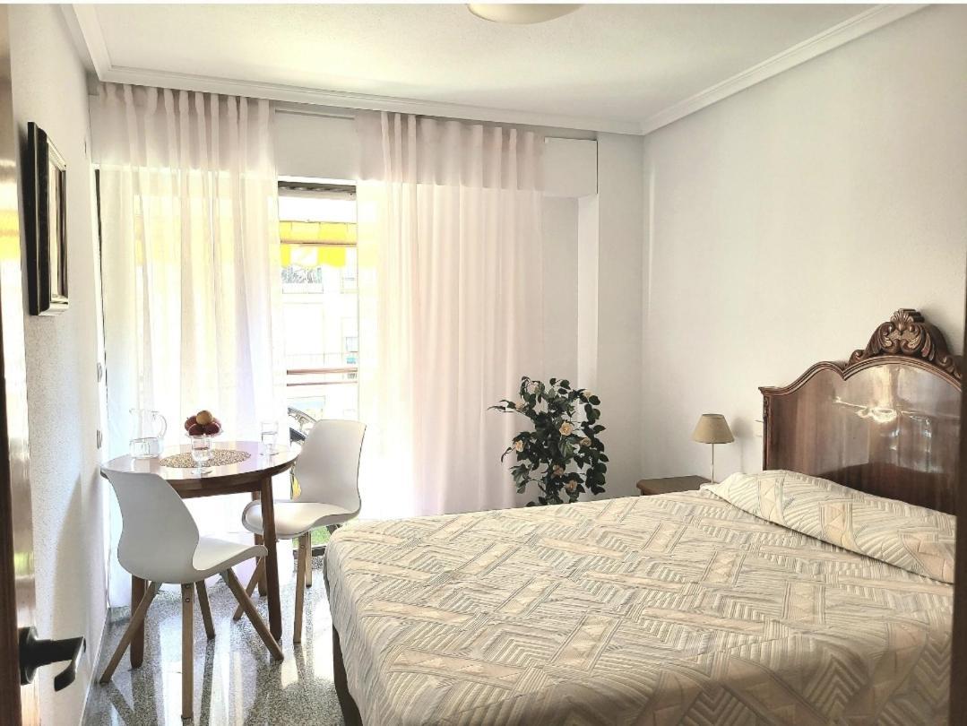 Amistosa, Habitacion Con Balcon, Alicante, Playa, Centro, Rambla, Mercado Apartman Kültér fotó